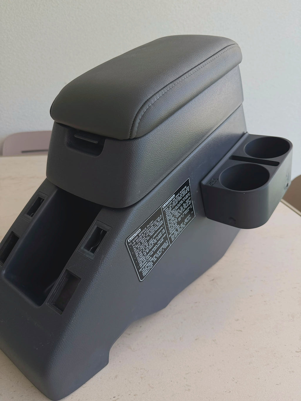 Posavasos lateral consola central Toyota Land Cruiser j8