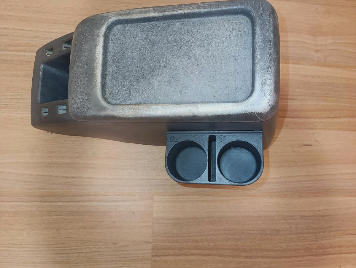 Posavasos lateral consola central Toyota Land Cruiser j8